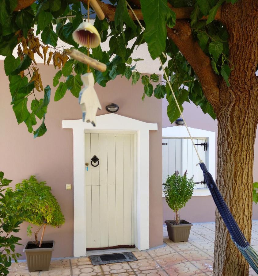 "Villa Kanavos" Apts Matala Exteriör bild