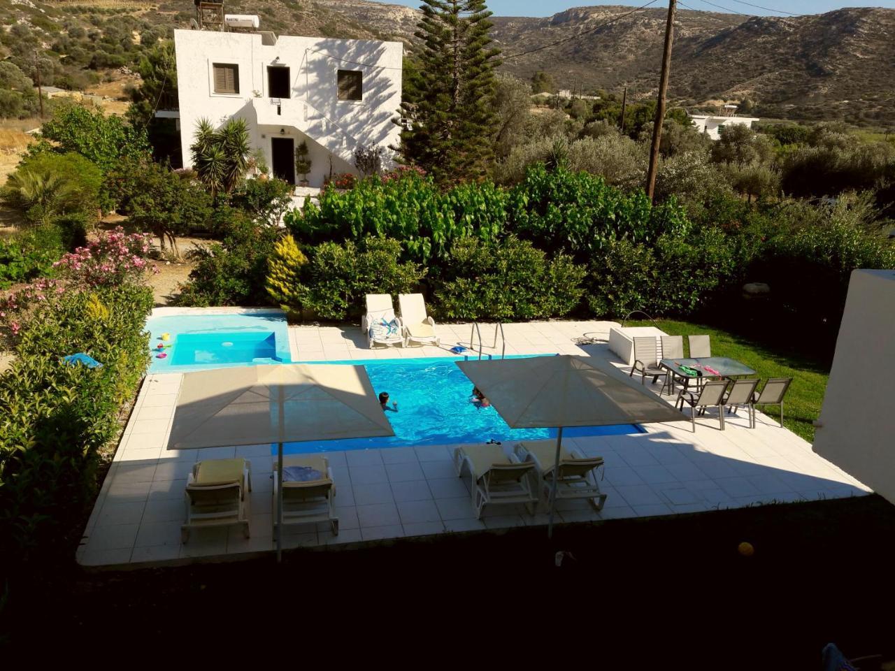 "Villa Kanavos" Apts Matala Exteriör bild